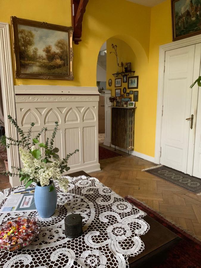 Apartamento Gutshaus Schwarzenhof Dargun Exterior foto