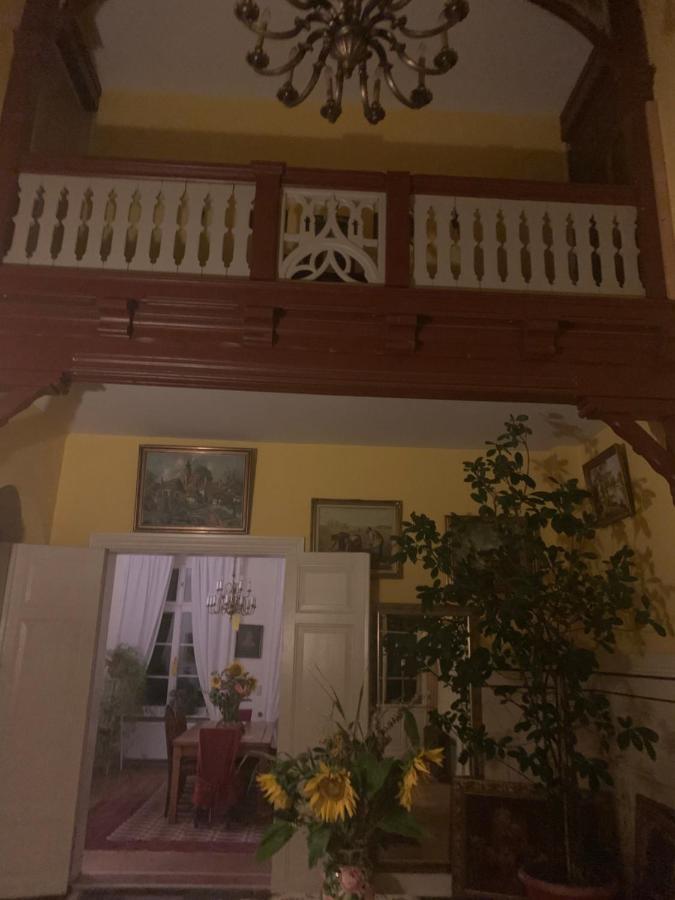 Apartamento Gutshaus Schwarzenhof Dargun Exterior foto