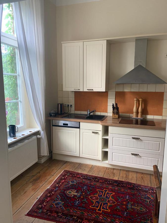 Apartamento Gutshaus Schwarzenhof Dargun Exterior foto